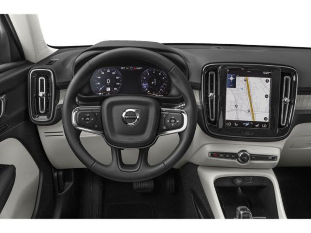 2022 Volvo XC40 - $28,650