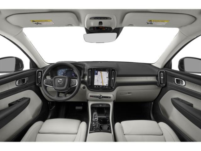 2022 Volvo XC40 - $28,650