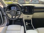 2022 XC40 Thumbnail 4
