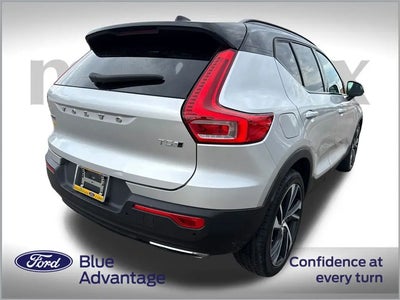Photo of a 2019 Volvo XC40 AWD T5 R-Design 4DR SUV for sale