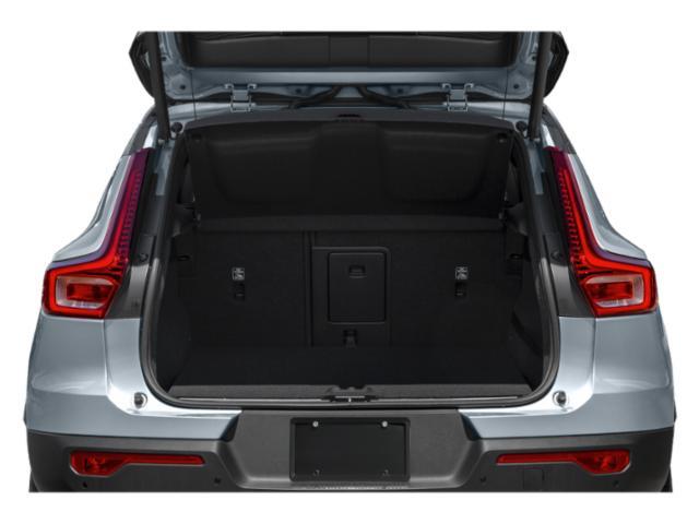 2020 Volvo XC40 - $21,670