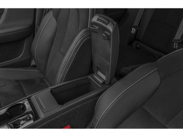 2020 Volvo XC40 - $21,670