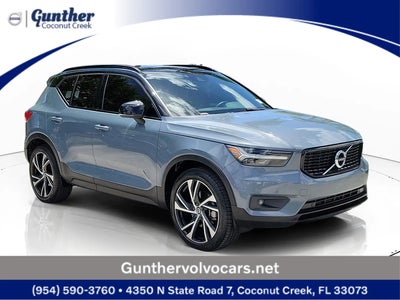 Photo of a 2021 Volvo XC40 AWD T5 R-Design 4DR SUV for sale
