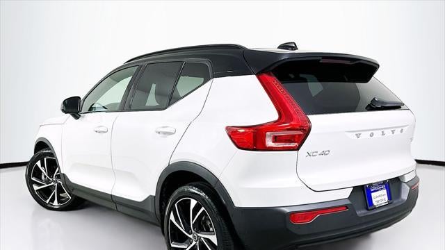 2021 Volvo XC40 T5 R-Design