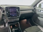 2021 XC40 Thumbnail 20