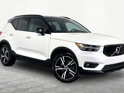 2022 Volvo XC40 AWD T5 R-Design 4DR SUV