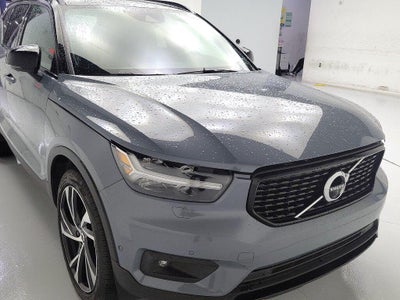 Photo of a 2022 Volvo XC40 AWD T5 R-Design 4DR SUV for sale