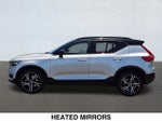 2019 XC40 Thumbnail 2