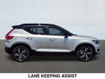 2019 XC40 Thumbnail 6