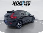 2022 XC40 Thumbnail 8