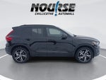 2022 XC40 Thumbnail 9