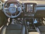 2020 XC40 Thumbnail 10
