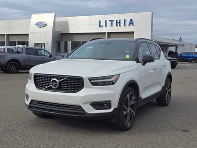 Photo of a 2019 Volvo XC40 AWD T5 R-Design 4DR SUV for sale