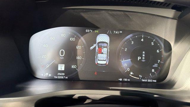 2021 Volvo XC40 T5 R-Design