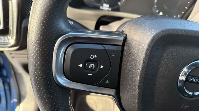 2021 Volvo XC40 T5 R-Design