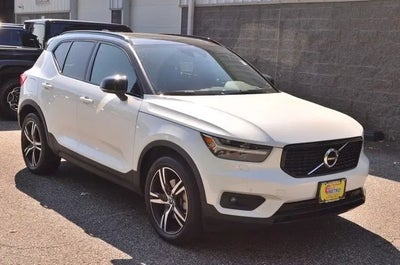 Photo of a 2022 Volvo XC40 AWD T5 R-Design 4DR SUV for sale
