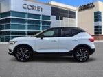 2019 XC40 Thumbnail 2