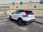 2019 XC40 Thumbnail 3