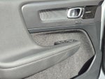 2019 XC40 Thumbnail 6