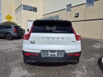 2019 XC40 Thumbnail 13