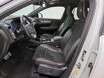 2021 XC40 Thumbnail 11