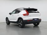 2021 XC40 Thumbnail 2