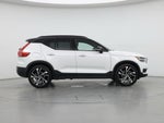 2021 XC40 Thumbnail 7