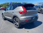 2022 XC40 Thumbnail 3