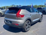 2022 XC40 Thumbnail 5