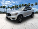 2019 XC40 Thumbnail 4