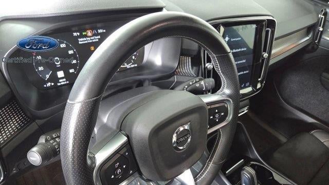 2021 Volvo XC40 T5 R-Design