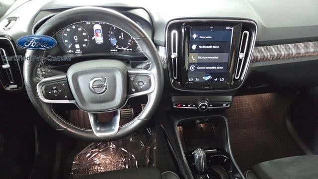 2021 Volvo XC40 T5 R-Design