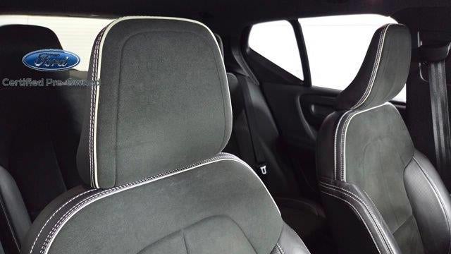 2021 Volvo XC40 T5 R-Design