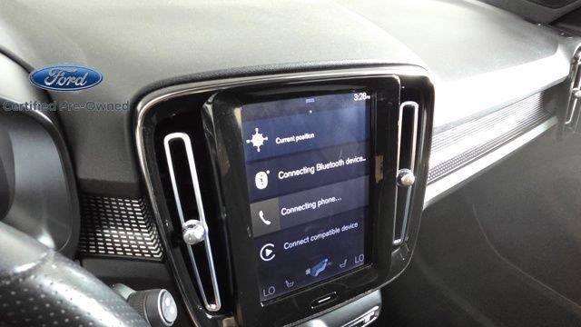 2021 Volvo XC40 T5 R-Design