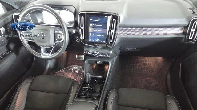 2021 Volvo XC40 T5 R-Design