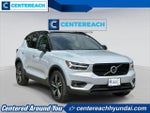 2021 XC40 Thumbnail 2