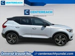 2021 XC40 Thumbnail 4