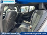 2021 XC40 Thumbnail 10
