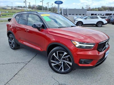 2021 Volvo XC40 AWD T5 R-Design 4DR SUV