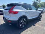 2020 XC40 Thumbnail 4