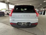 2021 XC40 Thumbnail 4