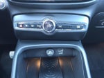 2019 XC40 Thumbnail 16