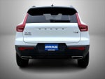 2020 XC40 Thumbnail 6