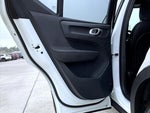 2020 XC40 Thumbnail 21