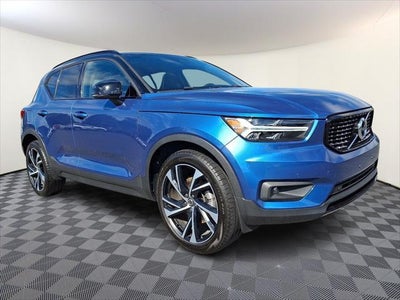 Photo of a 2020 Volvo XC40 AWD T5 R-Design 4DR SUV for sale