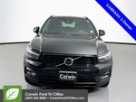 2021 XC40 Thumbnail 2