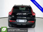 2021 XC40 Thumbnail 11