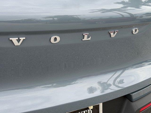 2021 Volvo XC40 - $21,000