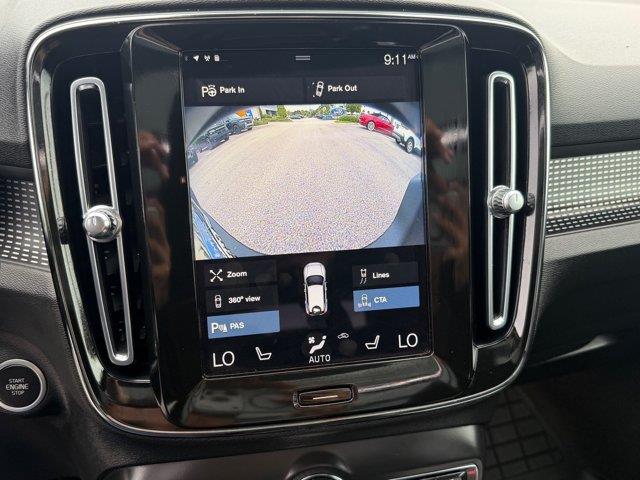 2021 Volvo XC40 - $21,000