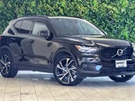 2022 XC40 Thumbnail 2